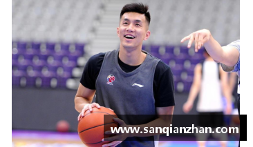 为什么篮球NBA比CBA好的呢？(为什么有很多人不会打球却特别喜欢看NBA？)